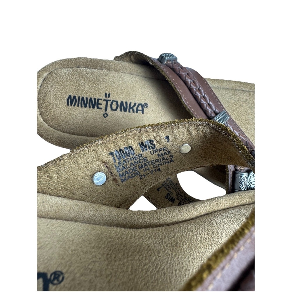 Minnetonka Women's Leather Thong Sandals Southwest/Native 360 Comfort Size 7 EUC - Picture 6 of 9